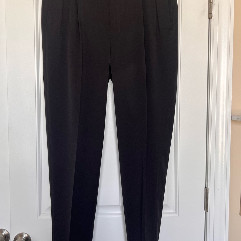 Saddlebred Men's Black Dress Trousers Pleated Front Wrinkle Resistant 38/30